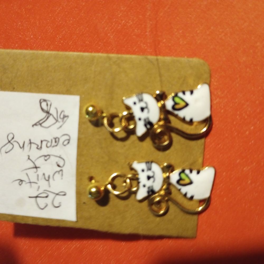 Charming Cat Earrings for Kids - White and Gold